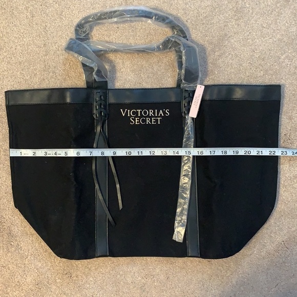 Victoria’s Secret Black Weekender Tote Bag NWT Travel Gym Carryall - Picture 2 of 6
